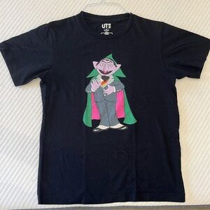 UT by Uniqlo men’s xs  T-shirt - limited edition Kaws Sesame Street